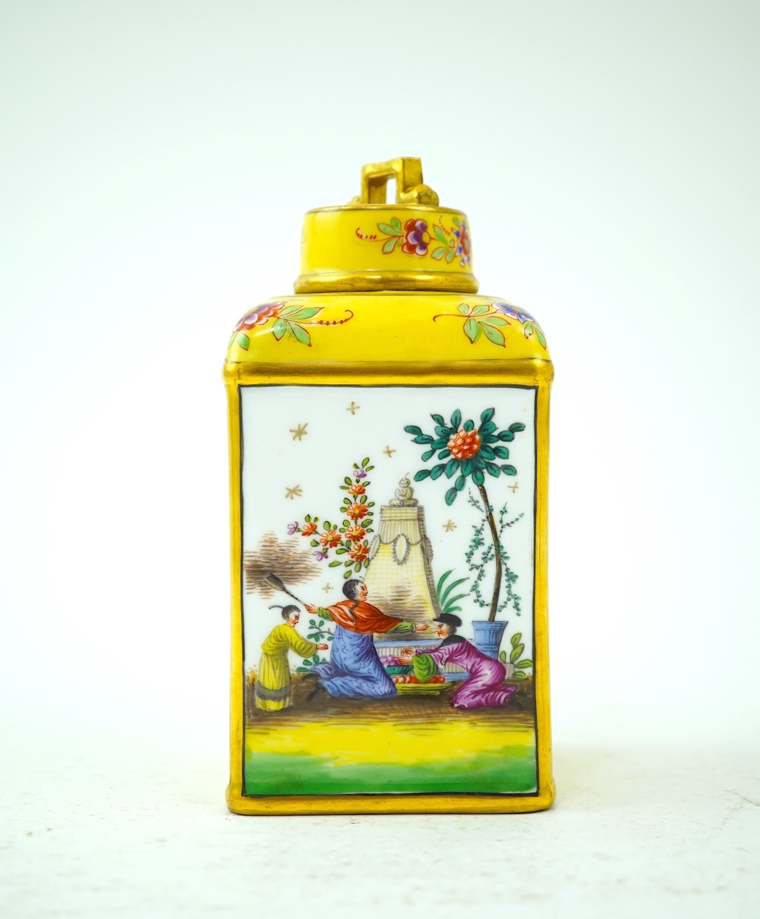 A French porcelain chinoiserie tea caddy and cover, late 19th century